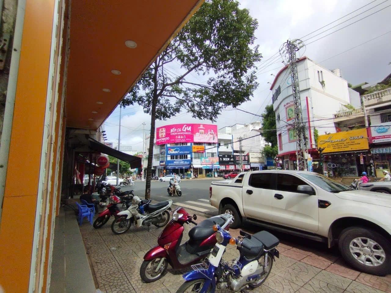 1 tài sản cực giá trị đây ạ👉mặt tiền chính Phan bội châu siêu rộng 8m.
