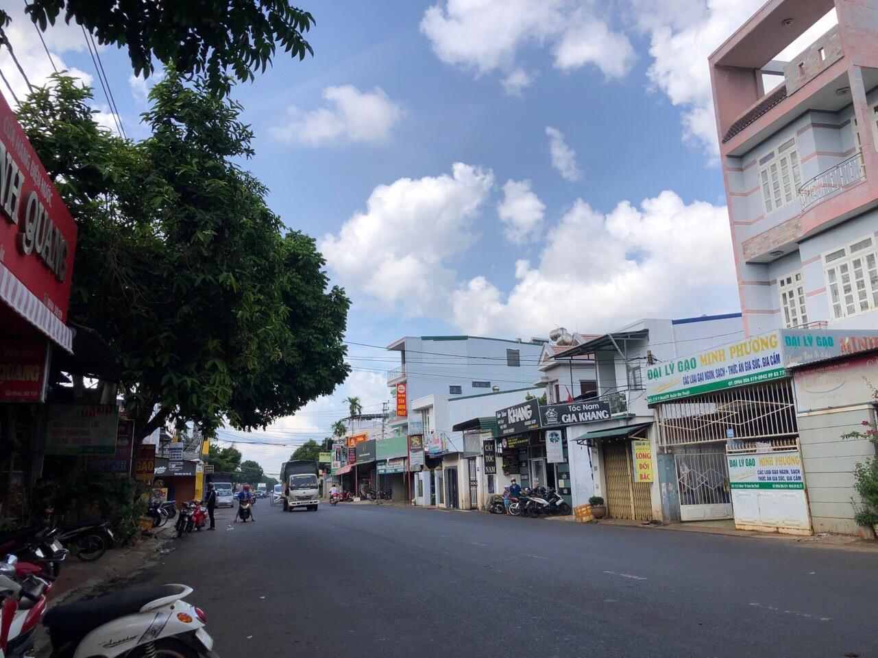 Bán Đất Tặng Nhà Mặt Tiền Ymoan Kinh Doanh Tốt