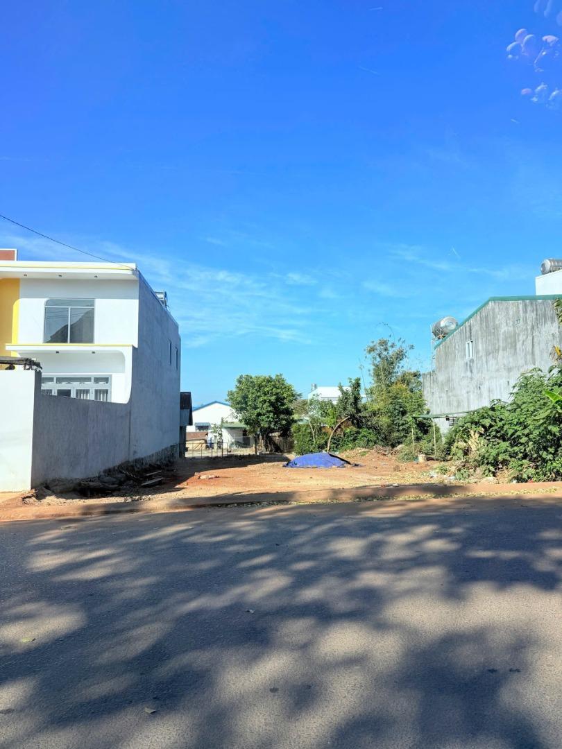 MẶT TIỀN KINH DOANH YMOAN – PHƯỜNG BMT.