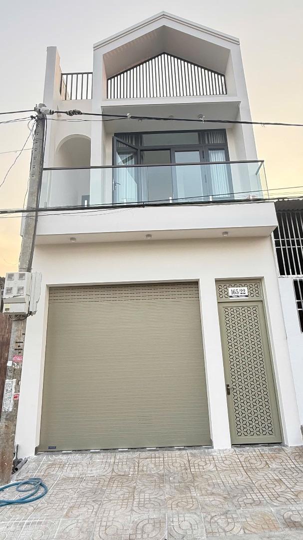 Nhà 2mt trước sau Vạn Xuân