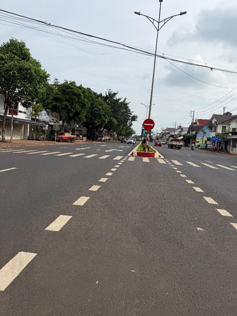 Bán nhà mặt tiền kinh doanh nguyen chí thanh